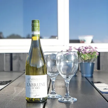 Сasa de vacaciones Tinemarie - 200m From The Sea By Interhome *